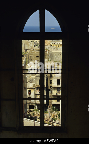 Il Libano Beirut in aprile 1994 dopo la Guerra Civile la città da una finestra del Saint Louis Chiesa Foto Stock