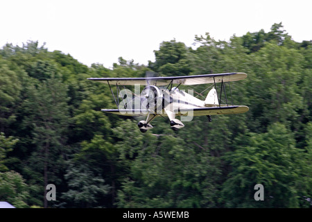 Waco QCF biplano in volo Foto Stock