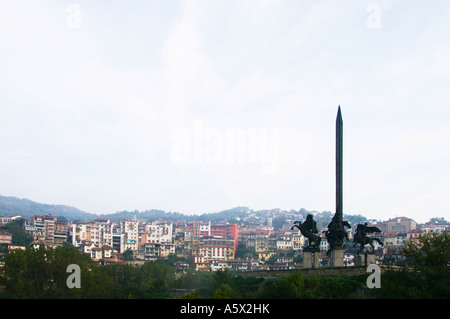 Un monumento di Asens Veliko Tarnovo antica capitale della Bulgaria Est Europa Foto Stock