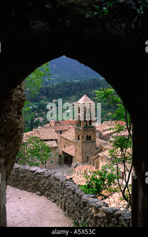 Moustiers Saint Marie Chiesa In Provenza Francia Foto Stock