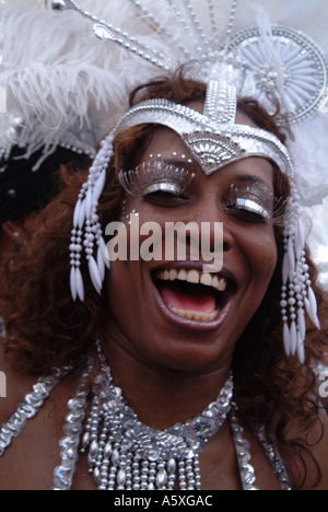 Ritratto di una donna in un carnevale Foto Stock