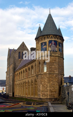 Vista generale di Aberystwyth Università del Galles Ceredigion REGNO UNITO il vecchio collegio sul lungomare Foto Stock