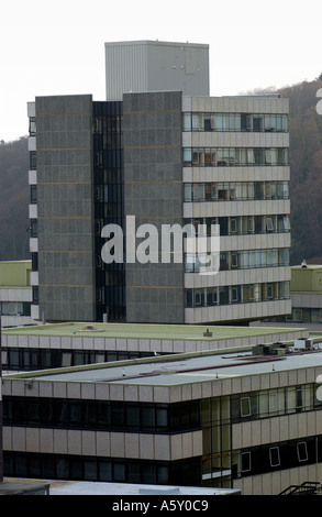 Vista generale della moderna Aberystwyth palazzo universitario Galles Ceredigion REGNO UNITO Foto Stock