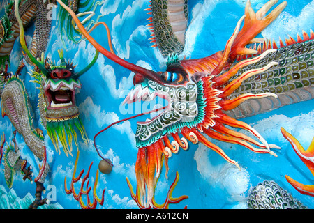 Asia, Singapore, Tiger Balm Gardens, colorati dipinti eccentrico visualizza Foto Stock