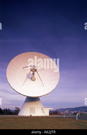 Fuchsstadt, Erdfunkstelle Intelsat, Erdfunkstelle für Telekommunikation, Blick nach Osten Foto Stock