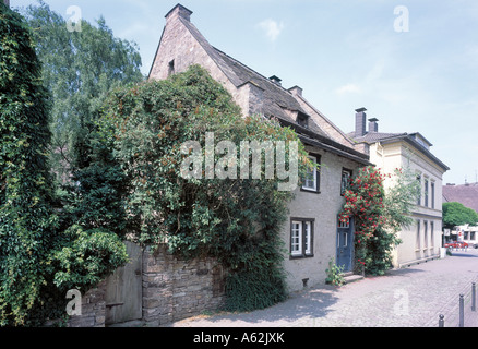 Höxter, Papenstraße Nr. 2, eines der ältesten Steinhäuser Westfalens, 1365 erbaut Foto Stock