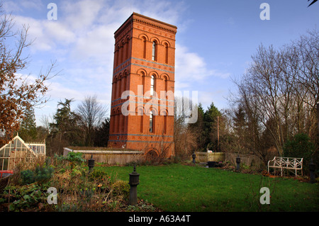 Un Vittoriana convertita in torre di acqua vicino a Tewkesbury GLOUCESTERSHIRE REGNO UNITO Gen 2007 Foto Stock