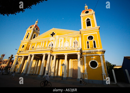 Restaurato recentemente Cattedrale Granada Nicaragua Foto Stock