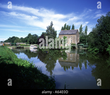 Francia Bretagna fiume Rance watermill Foto Stock