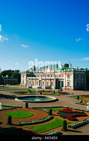 Flower Garden nel Palazzo Kadriorg costruito tra il 1718 36 residenza del presidente di Tallinn Foto Stock