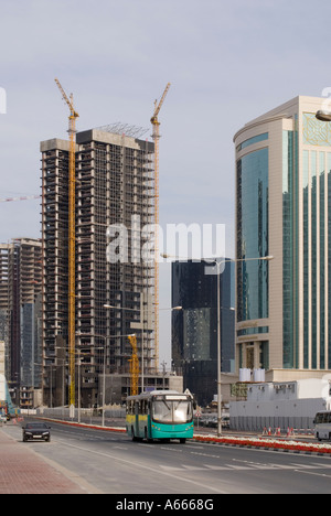 Uffici moderni edifici in costruzione Doha in Qatar Foto Stock