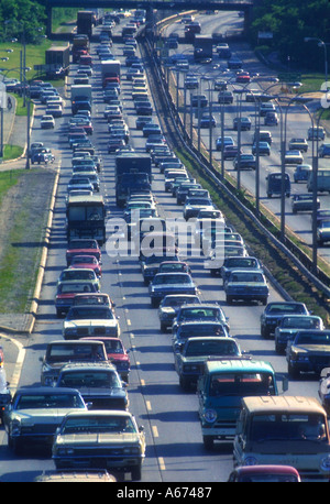 Il traffico su Long Island Expressway New York Foto Stock