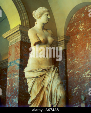 Venere di Milo statua nel museo del Louvre Parigi Francia Foto Stock