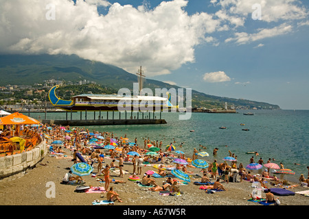 La spiaggia pubblica per bagno, Promenade e dal lungomare di Jalta, Crimea, Ucraina, South-Easteurope, Europa Foto Stock