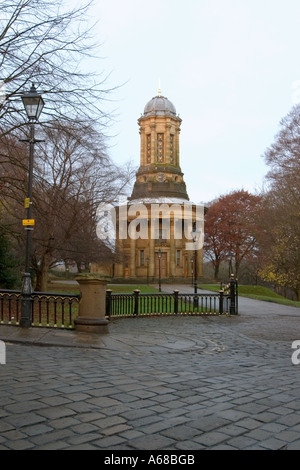 Regno riforma Chiesa Saltaire Bradford West Yorkshire parte del sito del Patrimonio Mondiale nel villaggio fondata da Sir Tito sale Foto Stock