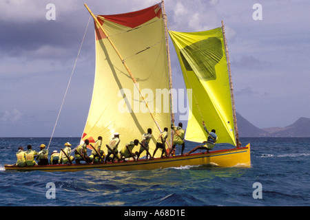 Martinica, Yoles rondes sailboat racing Foto Stock