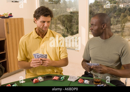 Ritratto di uomini il gioco d'azzardo Foto Stock