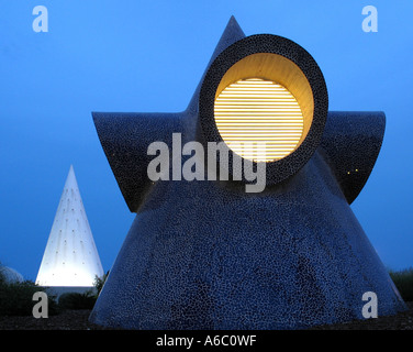 Architettura futuristica in Arti e il Parco della Scienza di notte a Valencia Spagna Foto Stock