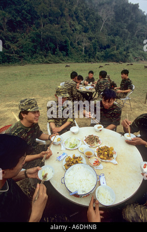 Foresta di formazione Ranger excercise Ba essere Parco nazionale del Vietnam Foto Stock