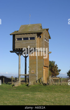 Punto Steart bird nascondere in una riserva naturale lungo il fiume Parrett nuovi membri da Bridgwater Bay Somerset England Regno Unito Foto Stock