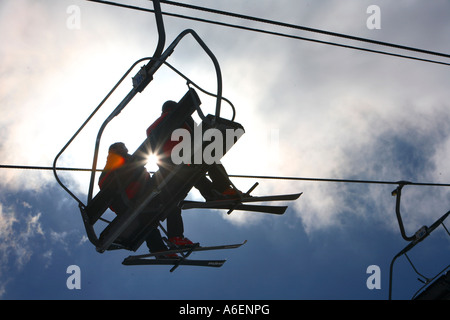 Impianti di risalita in inverno Sport village La Plagne neve sulle montagne delle Alpi Francesi Tarentaise Savoia Savoie Peisey Francia Foto Stock