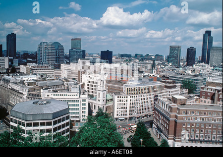 LONDRA, Regno Unito, PANORAMICA DEL CENTRO città Inghilterra Skyline 'Business Center' città città tetti aerei Foto Stock