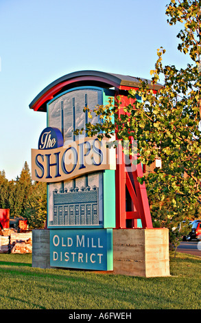 I negozi Old Mill District curvatura Oregon Foto Stock