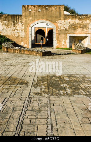 Puerta de las Atarazanas, Plaza Arqueologica La Ceiba, zona coloniale, Santo Domingo, Repubblica Dominicana, 1/07 Foto Stock