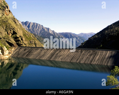 Serbatoio acqua, Francia, Pyrenaeen Foto Stock