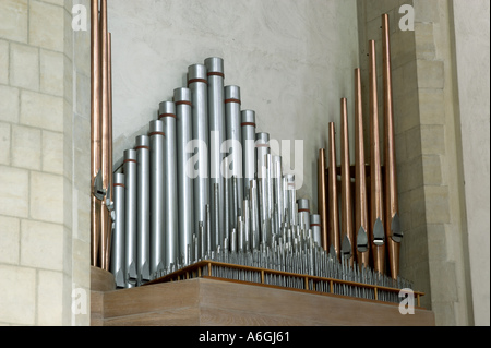 Cattedrale di Guildford piccolo organo a canne Guildford Surrey in Inghilterra Foto Stock