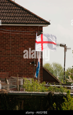 Upavon Wiltshire, Inghilterra UK bandiera inglese Croce di San Giorgio Foto Stock