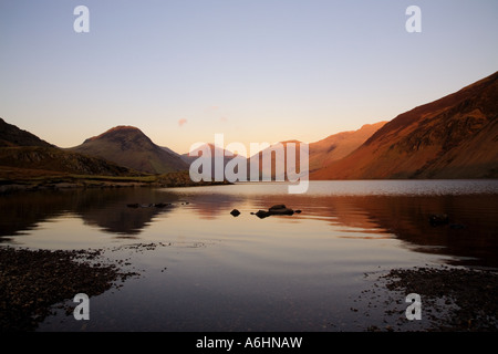 E Wastwater Wasdale testa nel Lake District inglese Foto Stock