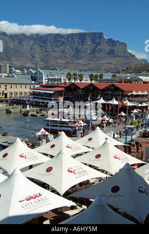 Cape Town Waterfront e Table Mountain in Sud Africa RSA Foto Stock
