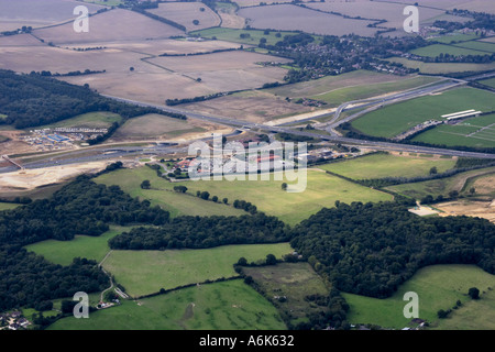 Foto aerea di Chieverly stazione di servizio autostradale sulla M40 a Foto Stock