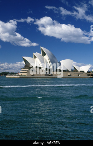 La Opera House di Sydney Harbour Australia Foto Stock