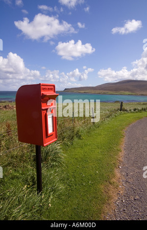 dh Bay of Quoys HOY ORKNEY Ufficio postale rurale lettera rossa casella postale reale casella postale stradale casella postale casella postale regno unito casella postale scozia paese po Foto Stock