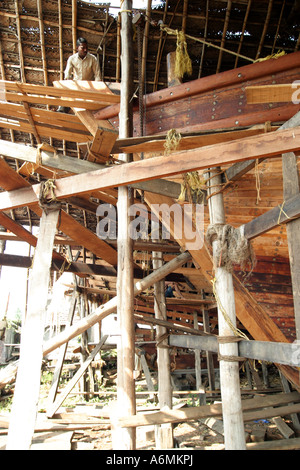 Sambuco tradizionale edificio a Mandvi porto sul fiume Rukmavati,in Gujarat ,Kachchh Distretto India Foto Stock