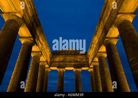 Monumento Penshaw vicino a Sunderland, Tyne & Wear di notte Foto Stock