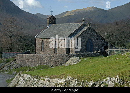 Buttermere Chiesa. Parco Nazionale del Distretto dei Laghi, Cumbria, Inghilterra, Regno Unito, Europa. Foto Stock
