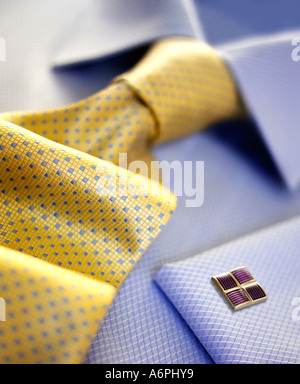 CLOSE UP DETTAGLIO DEL MENS SHIRT, cravatta e cuff link Foto Stock