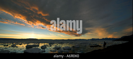 Tramonto a Paornakajît, Sermilik Fjord, est della Groenlandia Foto Stock