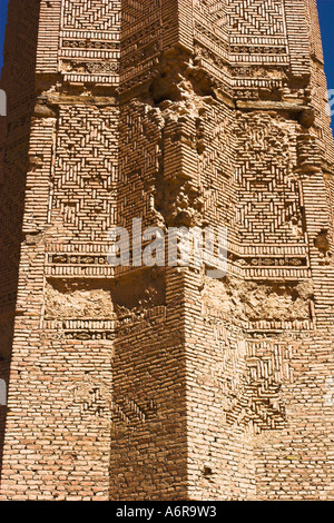 AFGHANISTAN Ghazni dettaglio di uno dei due primi anni del XII secolo i minareti costruito dal Sultano Mas ud 111 e Bahram Shah Foto Stock