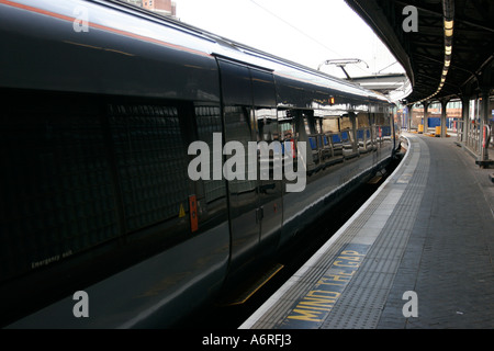 Heathrow express alla stazione di Paddington a Londra Inghilterra. Foto Stock