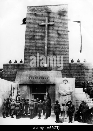 Hindenburg und Beneckendorff, Paul von, 2.10.1847 - 2.8.1934, tedesco generale e uomo politico, la morte, la sepoltura di Tannenberg memor Foto Stock