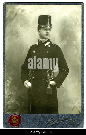 Militare, Austria-Ungheria, uniformi, ufficiali, tenente, fotografia di Studio Malvina, Lviv circa 1905, Foto Stock