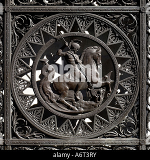 San Giorgio e il drago dettagli su Marble Arch. London, England, Regno Unito Foto Stock
