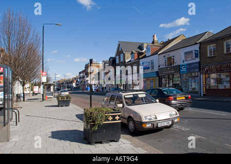 Station Road, Chingford Village, North Chingford, London Borough of Waltham Forest, Londra GB Foto Stock