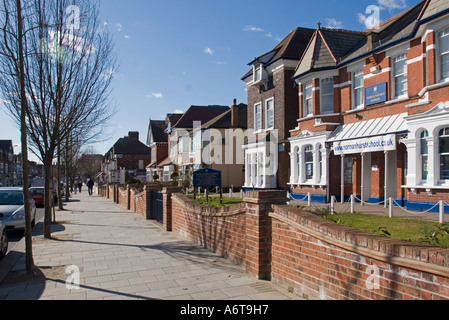 Station Road, Chingford Village, North Chingford, London Borough of Waltham Forest, Londra GB Foto Stock