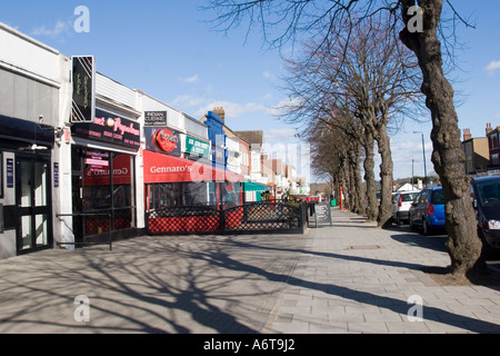 Station Road, Chingford Village, North Chingford, London Borough of Waltham Forest, Londra GB Foto Stock