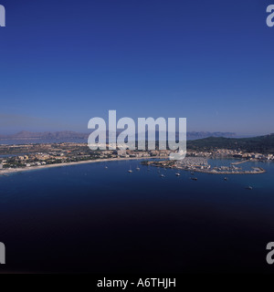 Immagine aerea di Alcudiamar Marina e Spiaggia Puerto Alcudia, a nord-est Maiorca, isole Baleari, Spagna. Xx Settembre 2006. Foto Stock